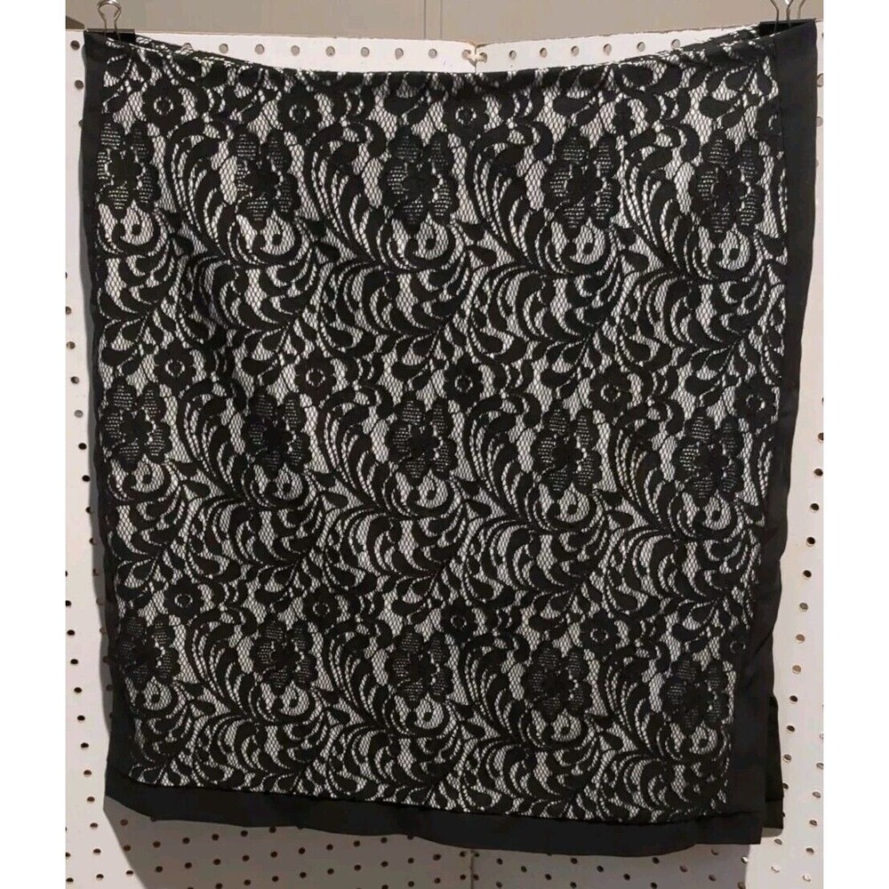 Worthington Skirt 16W Black Lace Floral